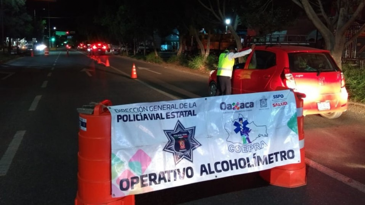 Asegura SSPO a 28 personas ebrias en Operativo Alcoholímetro 