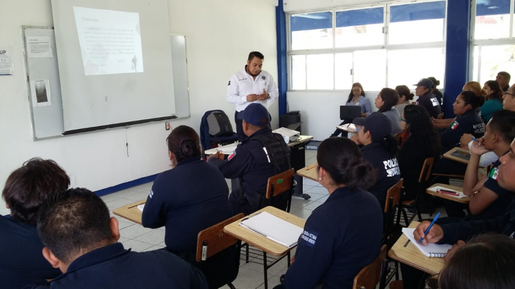 Capacitan a policías para prevenir violencia de género