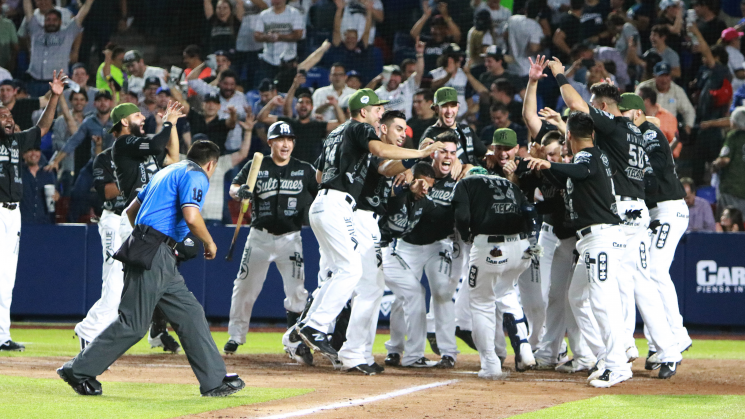 Explosivo regreso de Monterrey empata serie del Rey