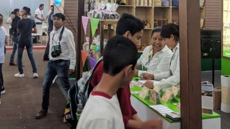 Pueblos Mágicos de Oaxaca cautivan en la  V Feria Nacional 