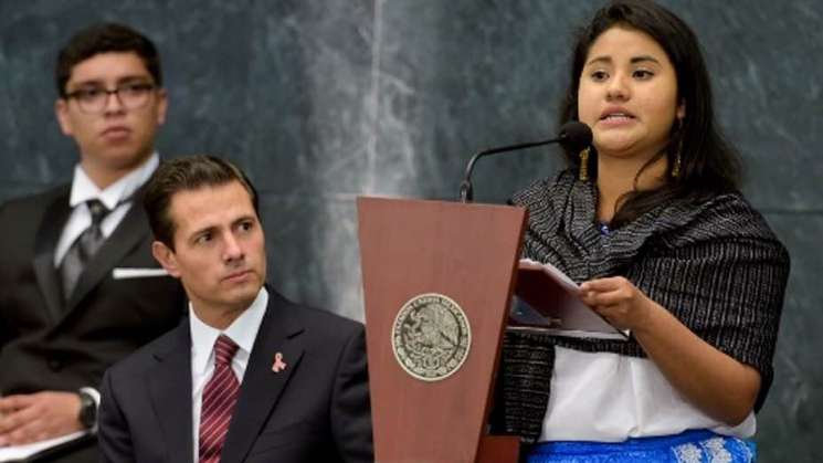 La poeta Nadia López recibe Premio Nacional de la Juventud 2018