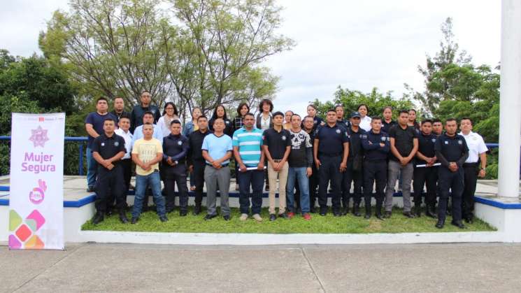 Capacitan a policía regional para erradicar violencia de género 