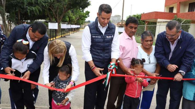 Inauguran infraestructura social en la capital oaxaqueña