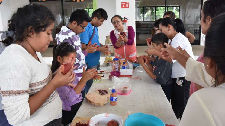 Imparten talleres para  emprendimiento de personas discapacitadas