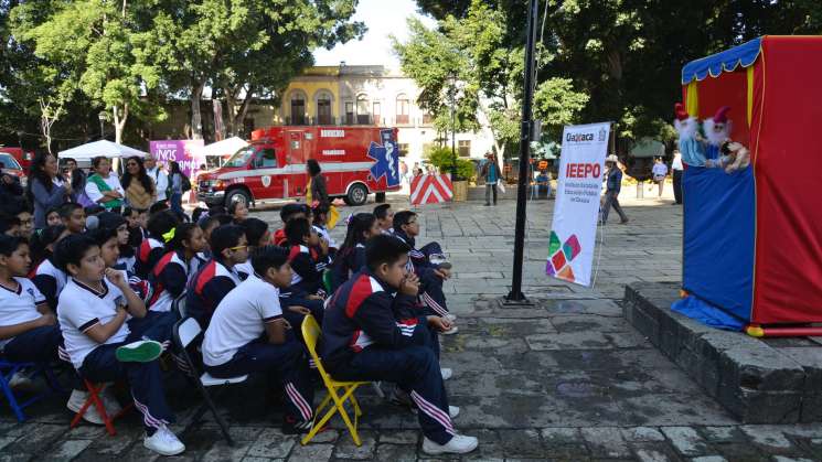 Oaxaqueños disfrutan este miércoles en el Centro Histórico  ·    