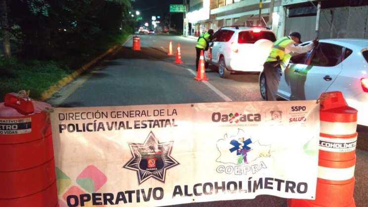 25 conductores detenidos durante Operativo Alcoholímetro        O