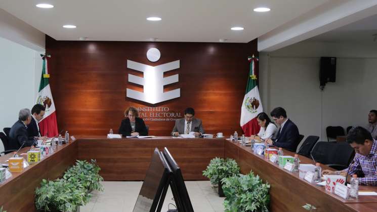 Aprueban proyecto de candidaturas para elecciones extraordinarias