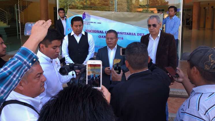 Primera ‘Feria nacional universitaria del libro’ en la UABJO