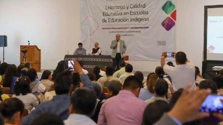 TEPJF presenta en la FIL Guadalajara dos libros