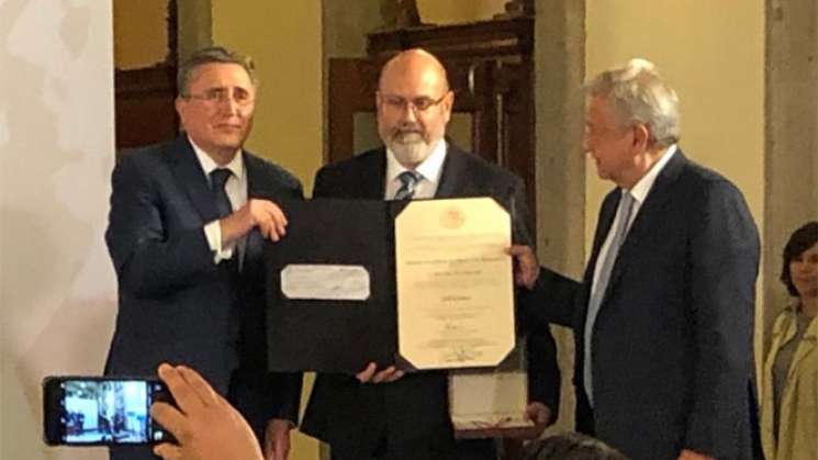 Héctor Fix Zamudio recibe premio nacional de Derechos humanos