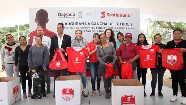 Inauguran cancha de fútbol 7 en  unidad deportiva 