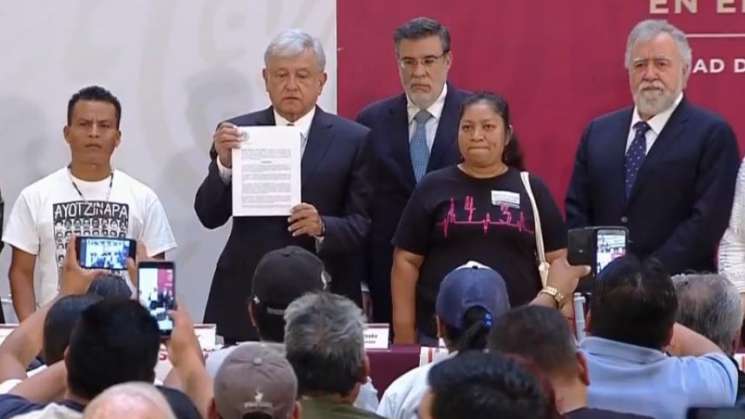 AMLO Crea Comisión de la Verdad sobre caso Ayotzinapa