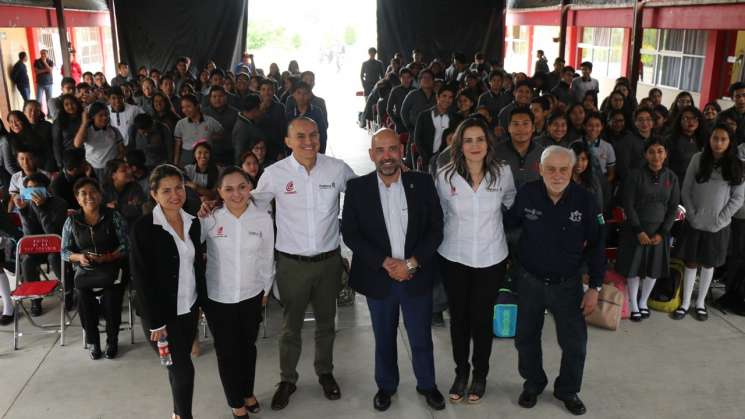 Firman convenio SSPO y COBAO  