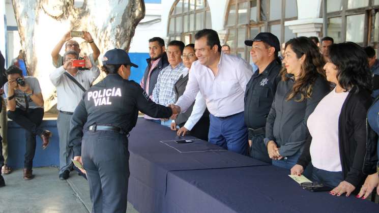 Reconoce edil Oswaldo Garcia  labor de la Policía Municipal  