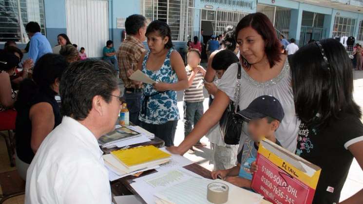 Exhorta IEEPO a padres y madres  prepararse para preinscripciones