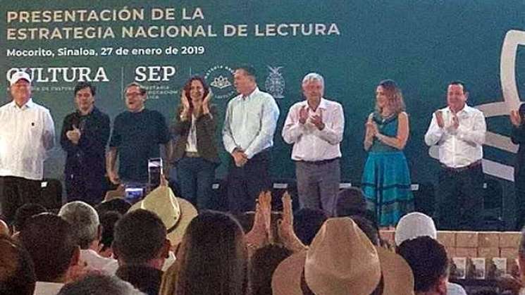  Lanza AMLO plan nacional de lectura