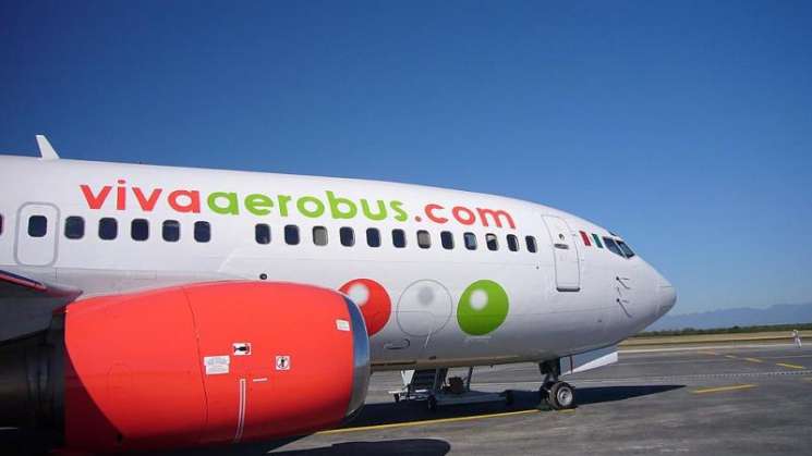 Cancela vuelos. Viva Aerobus por revisones