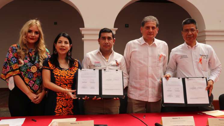 Icapet realiza firma de convenio con Oficina de Pensiones 