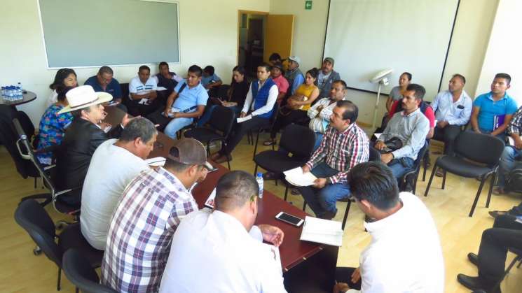 Sedapa y municipios de Sierra Sur impulsan padrón de productores