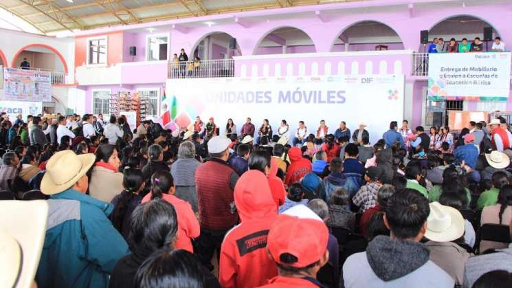 Llegan servicios de las Unidades Móviles a Huautepec