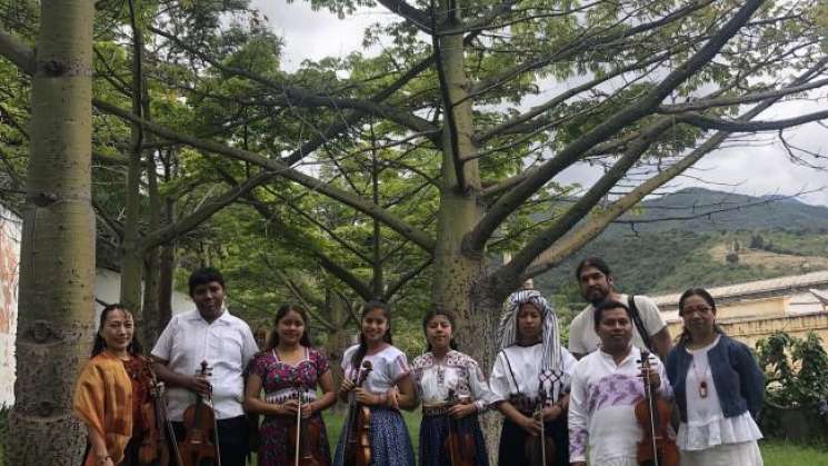 Músicos tradicionales oaxaqueños inician gira por Japón