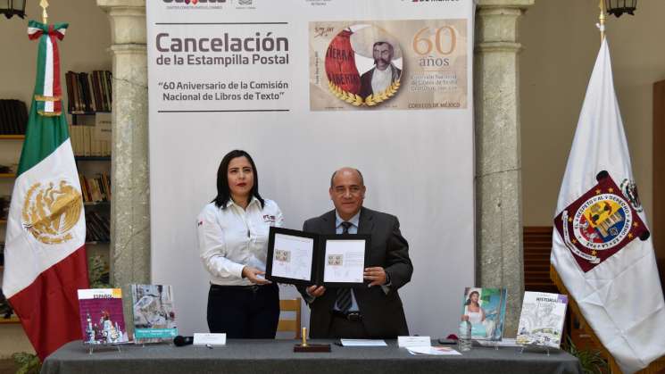 Cancelan timbre postal por 60 años de Libro de Texto Gratuito