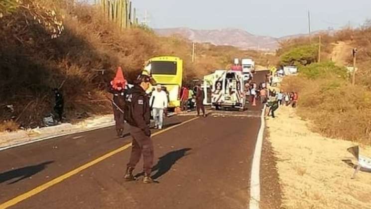 Brinda AMH condolencias a familias por accidente carretero