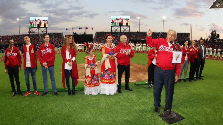 Espectacular inauguración del Estadio Alfredo Harp Helú