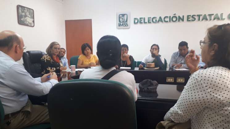 Delegacion IMSS atiende demanda de trabajadpres