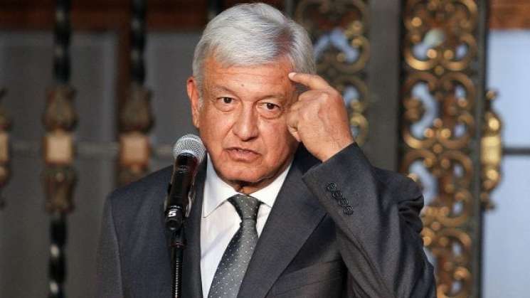 Ofrece AMLO mano abierta a los maestros y no 