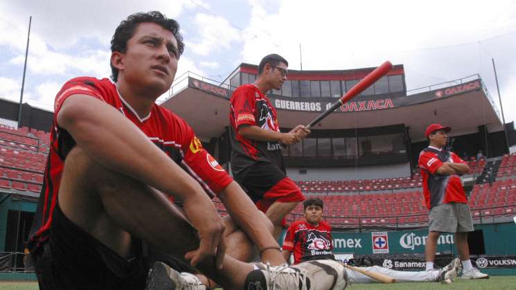 Jaime Brena anuncia su retiro como jugador profesional