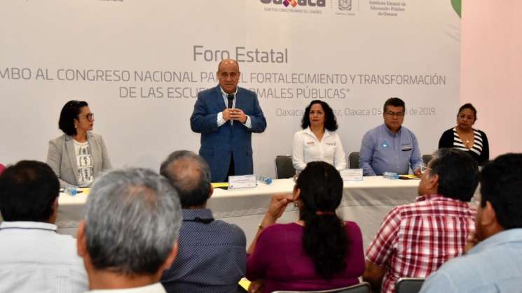 Realiza IEEPO Foro Estatal para actualizar escuelas normales