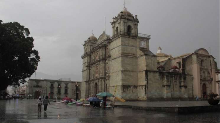 Advierte CEPCO presencia de lluvias fuertes para Oaxaca