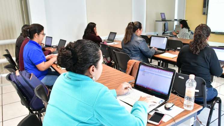 Invita IEEPO a docentes a cursos sobre tecnologías educativas   