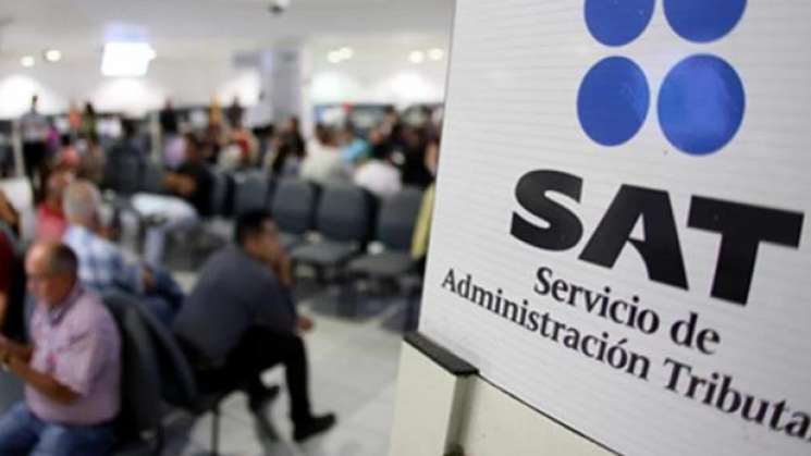 SAT va contra 1,669 contribuyentes por simulaciones