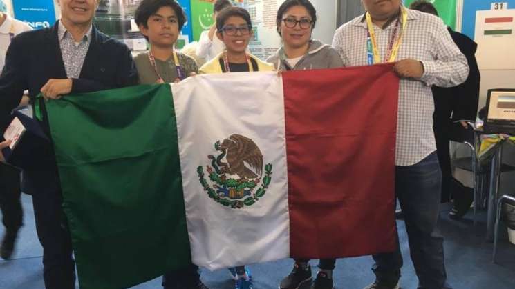 Ganan oro y plata oaxaqueños en concurso de robótica en Rumania