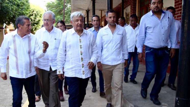 Supervisa Alejandro Murat y AMLO avances del Proyecto del Tren