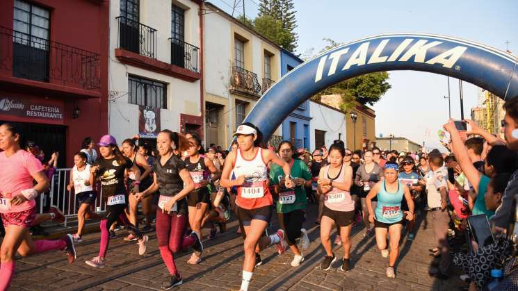 Carrera nocturna cierran festejos por 487 Aniversario de Oaxaca