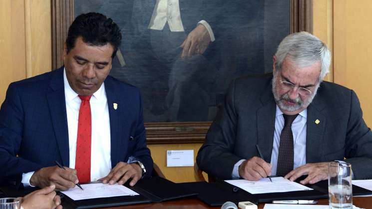 UABJO firma convenio  académico con una UNAM 