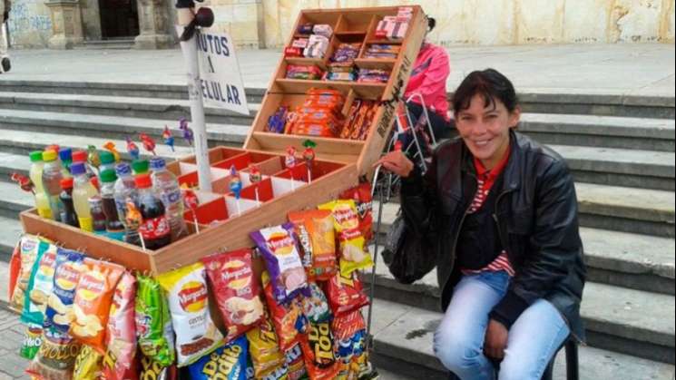 Profesionistas ganan menos que vendedores ambulantes