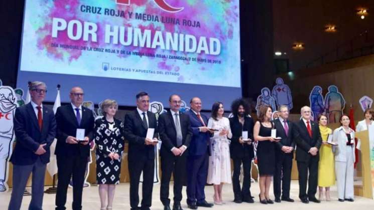 Entregan España Medalla de Oro a Cruz Roja Mexicana