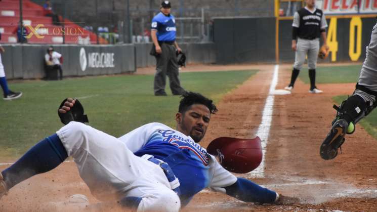 Guerreros empata serie en Durango