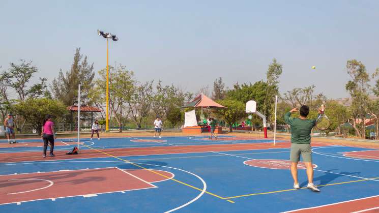 Clases de tenis en Parque Colosio, alternativa de activación 