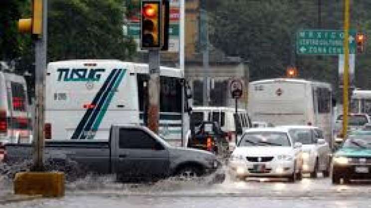 Atiende PC capitalino afectaciones por lluvias en la capital