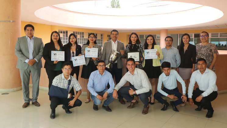  Alumnas de FDyCS-UABJO, 2º lugar nacional en litigación oral 