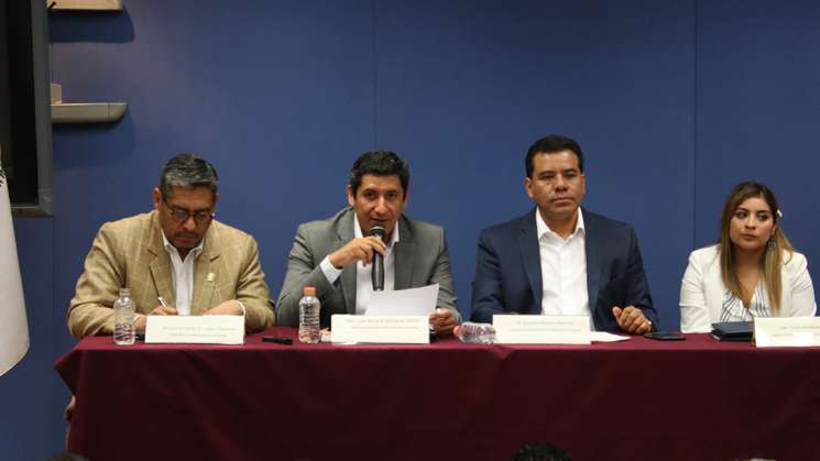 Firma  Defensoría  y UABJO convenio general de colaboración