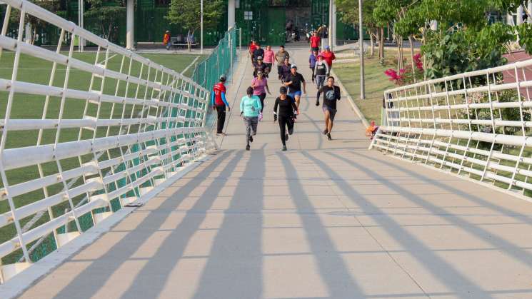 Mejoran salud y condición física en Polideportivo