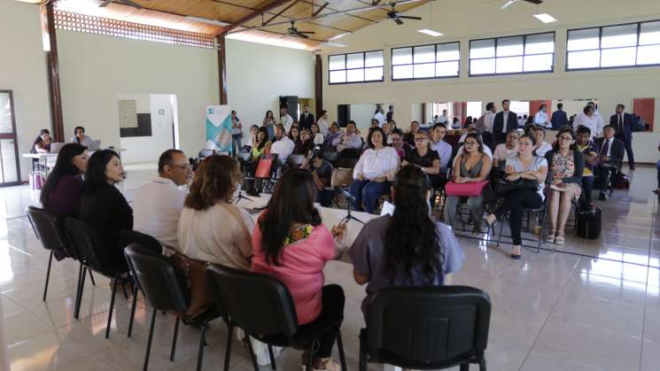 Reúne jornada de capacitación a síndicas de Oaxaca