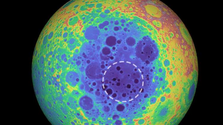 Descubren enorme masa en lado obscuro de la luna