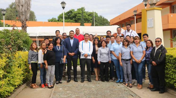 La Preparatoria Siete de la UABJO trabaja por la mejora continua